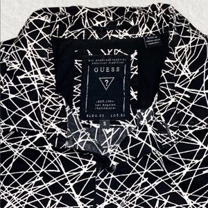 Men’s Guess Graphic L/S Shirt